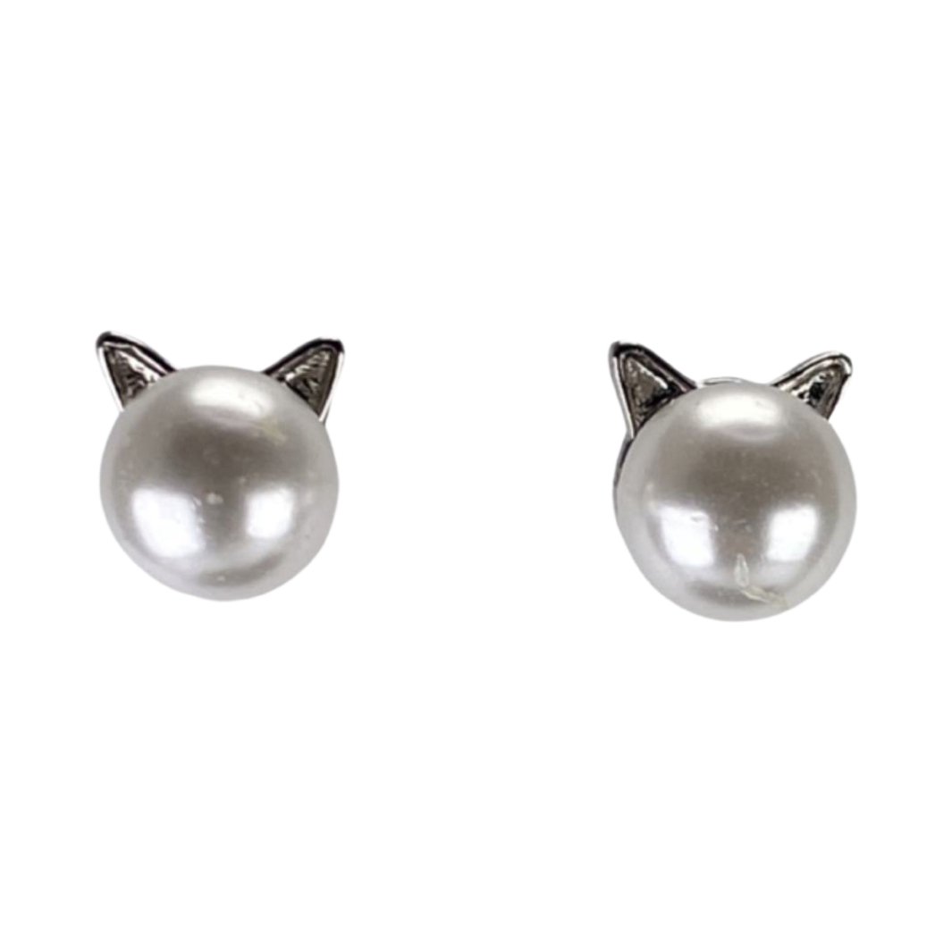 Delicate cat-shaped pearl stud earrings, 0.5 inches, lightweight and elegant
