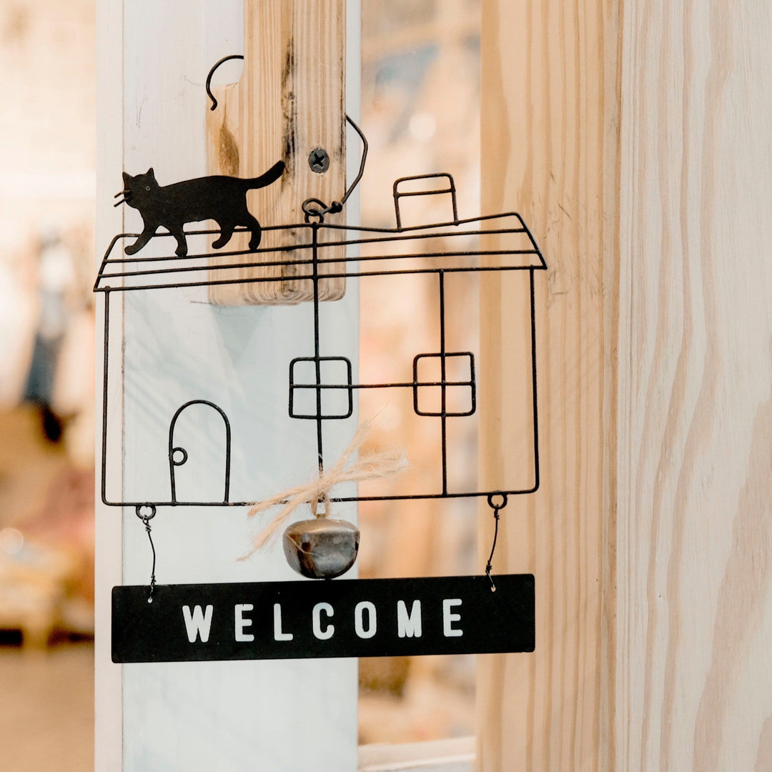 The Purr-fect Collection: A Guide to Must-Have Items for Cat Lovers - Happy Little Kitty