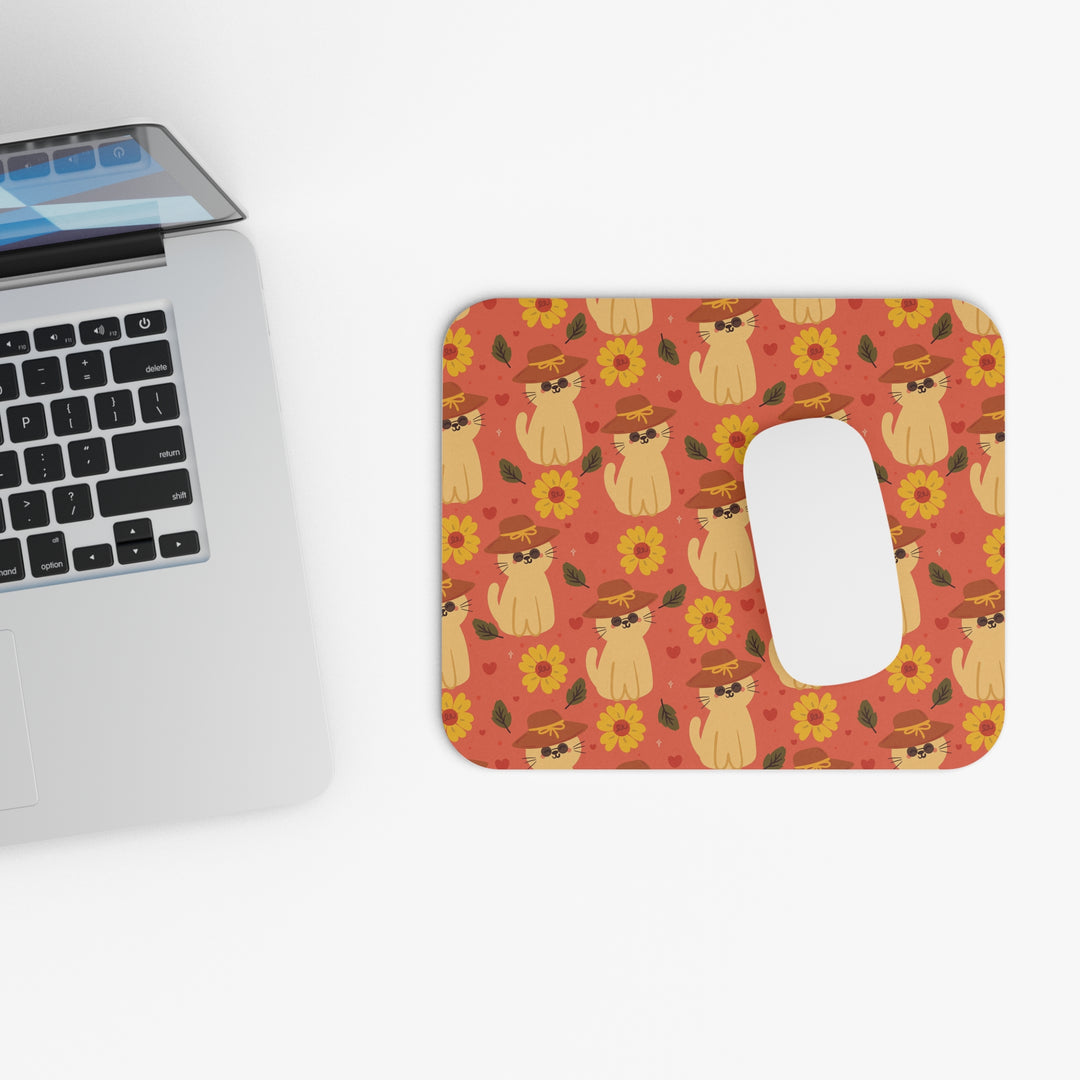 Straw Hat Cat Mouse Pad